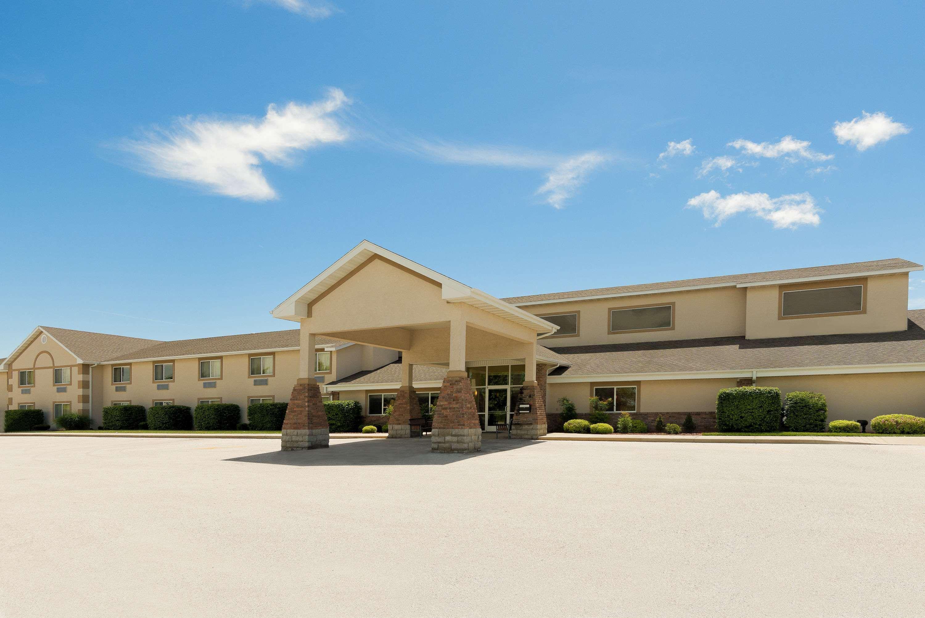 Americinn By Wyndham Republic Exterior photo