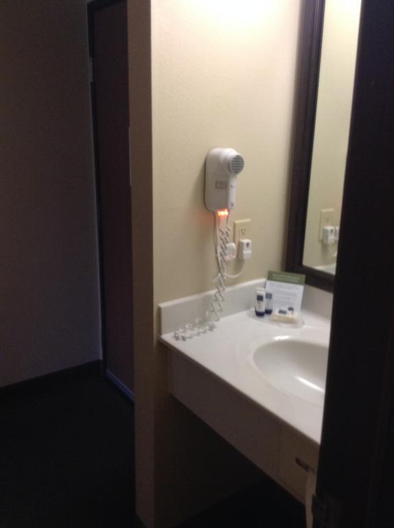 Americinn By Wyndham Republic Room photo